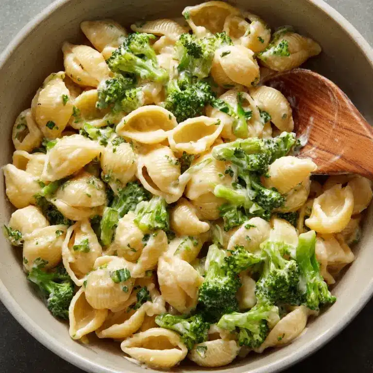 One Pot Healthy Broccoli Mac and Cheese Recipe